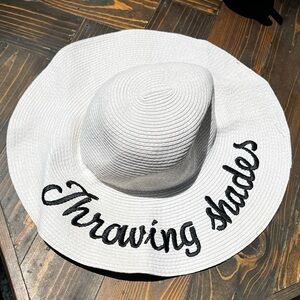 🌻"Throwing Shades" FLOPPY White Outdoors Beach Pool Summer Brimmed Hat One Size